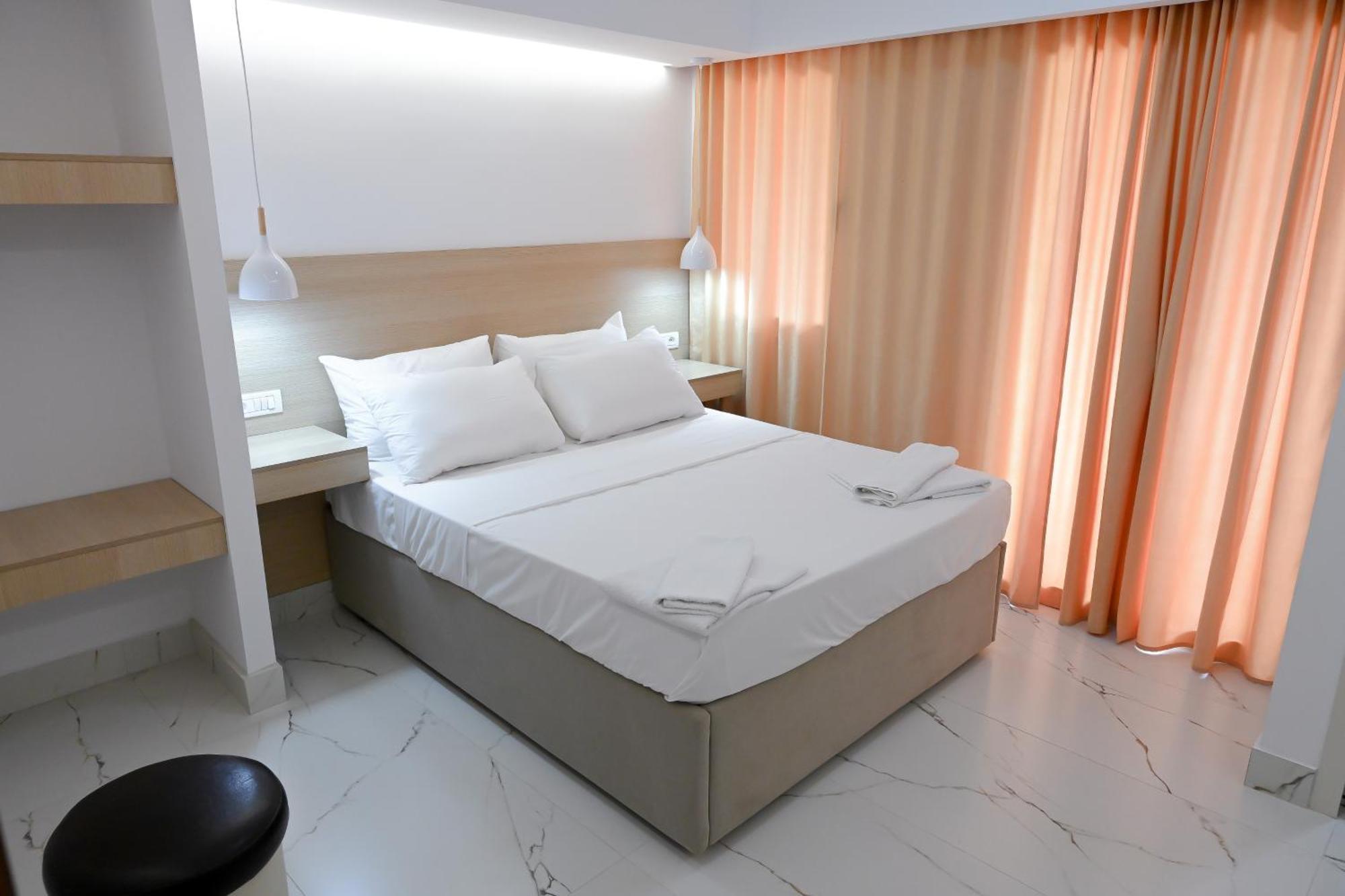 Hotel Kriti Max , Shengjin Шенгін Екстер'єр фото