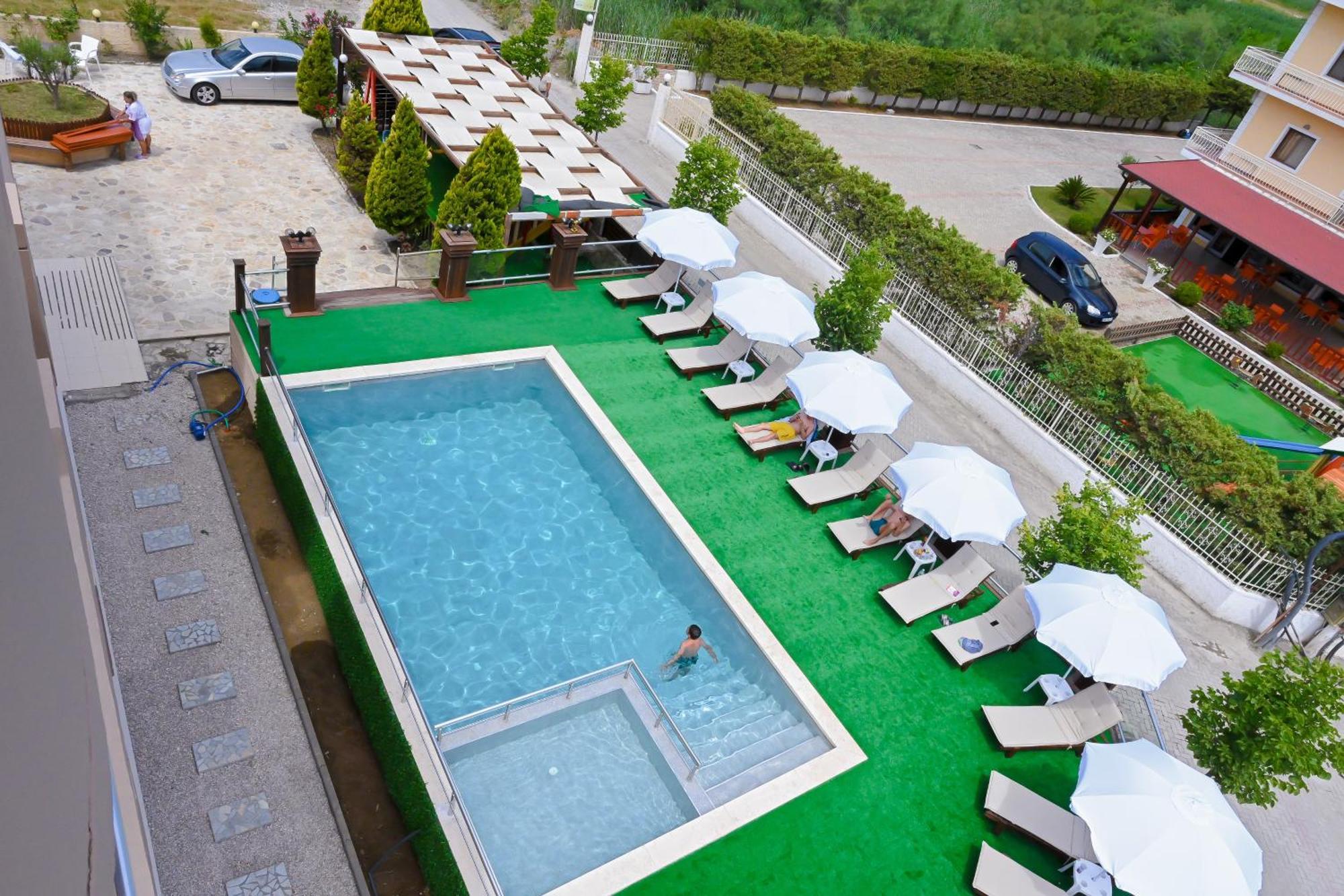 Hotel Kriti Max , Shengjin Шенгін Екстер'єр фото
