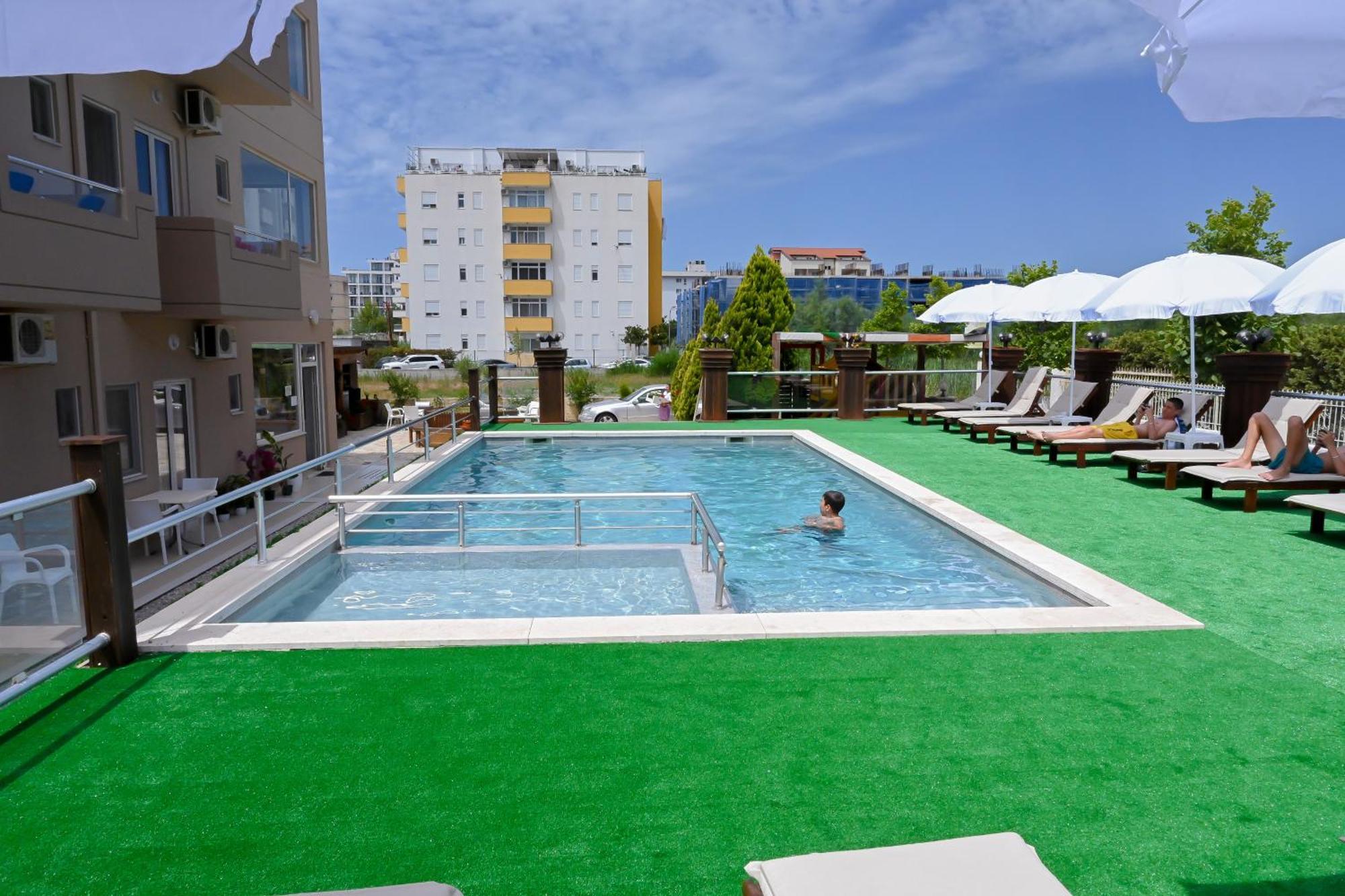 Hotel Kriti Max , Shengjin Шенгін Екстер'єр фото